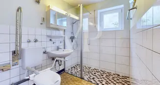 von_poll_real_estate_property_25024020_image_8