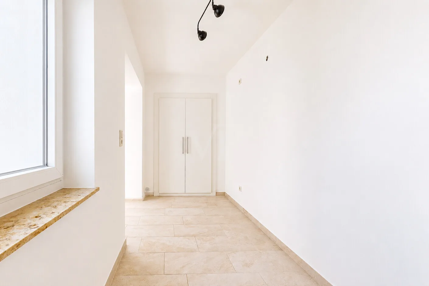 Freie Maisonettewohnung Nebenhaus - Zwischenflur