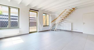 von_poll_real_estate_property_25024014_image_1