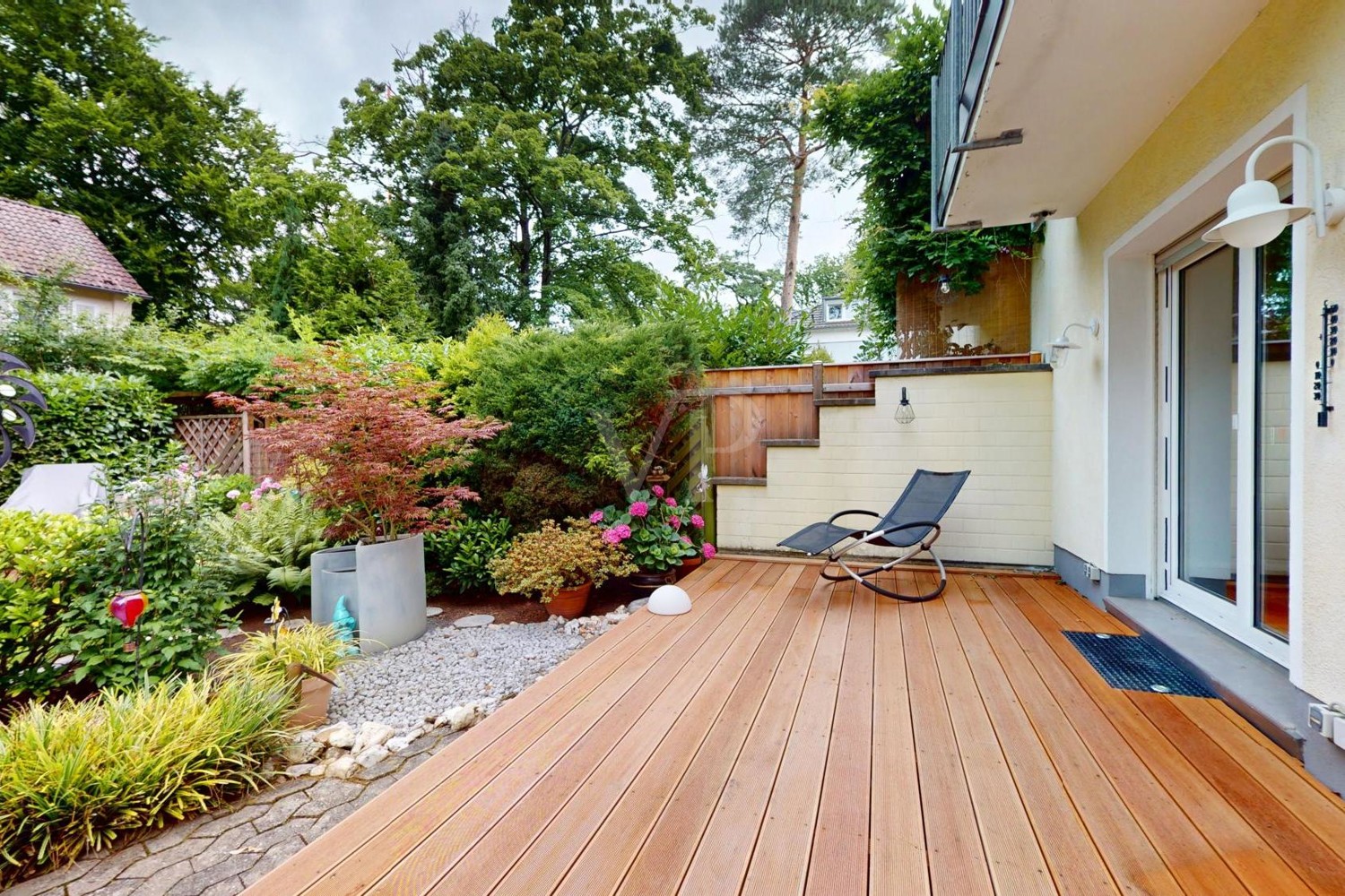 Großzügige Terrasse