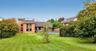 von_poll_real_estate_property_25024029_image_0