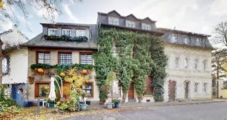 von_poll_real_estate_property_25024030_image_0