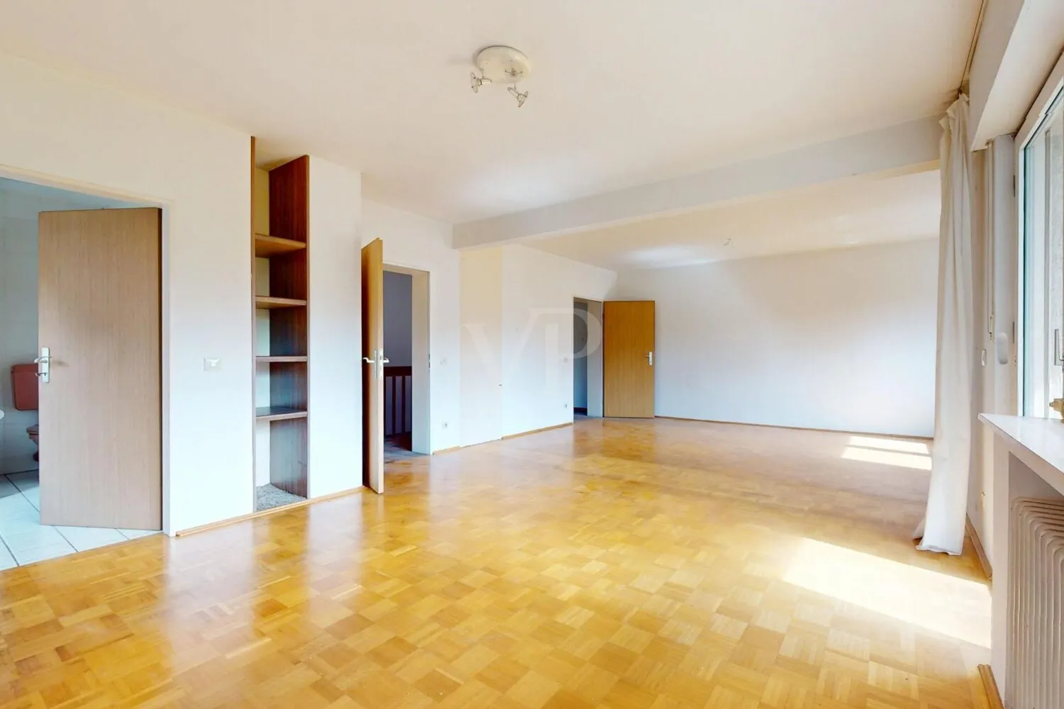 Großes Schlafzimmer OG