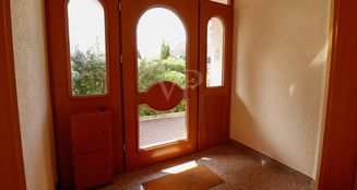 von_poll_real_estate_property_25204021_image_5