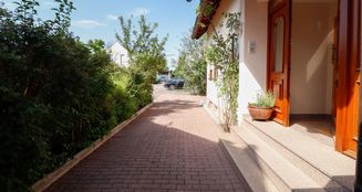 von_poll_real_estate_property_25204021_image_4