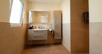 von_poll_real_estate_property_25204029_image_9