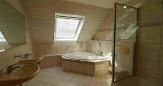 von_poll_real_estate_property_25204037_image_10