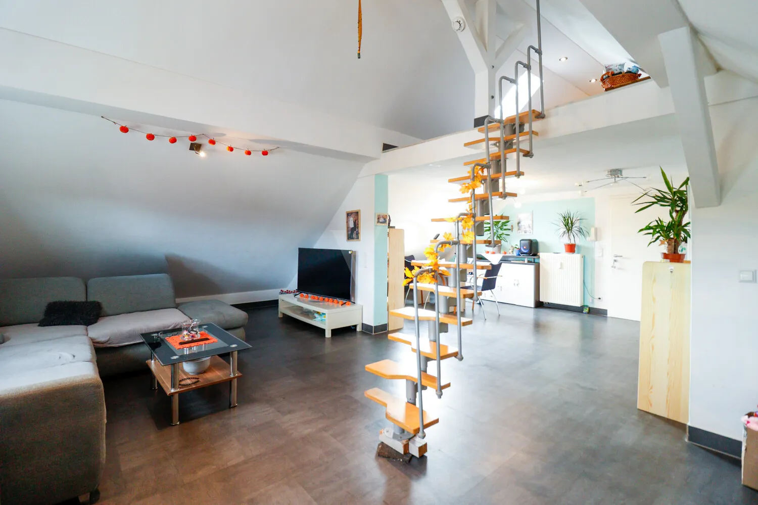 Modernes 1-Zimmer-Studio – Vermietete Kapitalanlage in guter Lage von Ubstadt-Weiher (Zeutern)