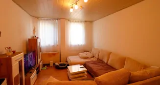 von_poll_real_estate_property_25204045_image_0