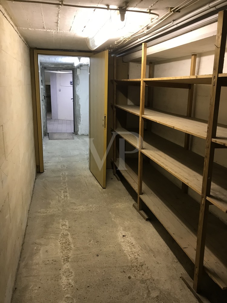 Zugang zum Keller