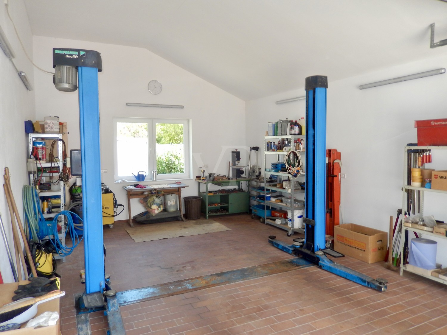 Profi-Werkstatt-Garage