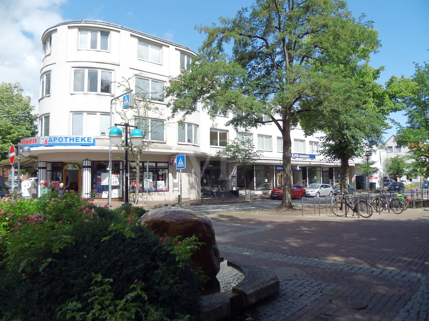 Étage de bureaux avec parking souterrain à louer – possibilité d'aménagement individuel par le propriétaire