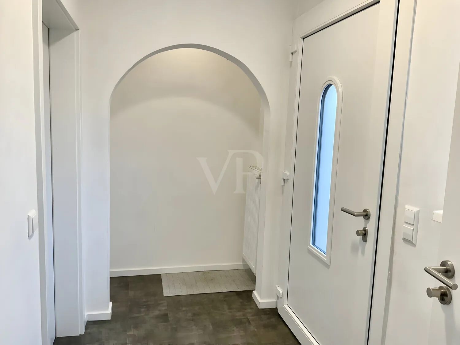 EG Eingangsbereich zur Hauptwohnung & Einliegerwohnung