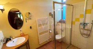 von_poll_real_estate_property_25239210_image_7