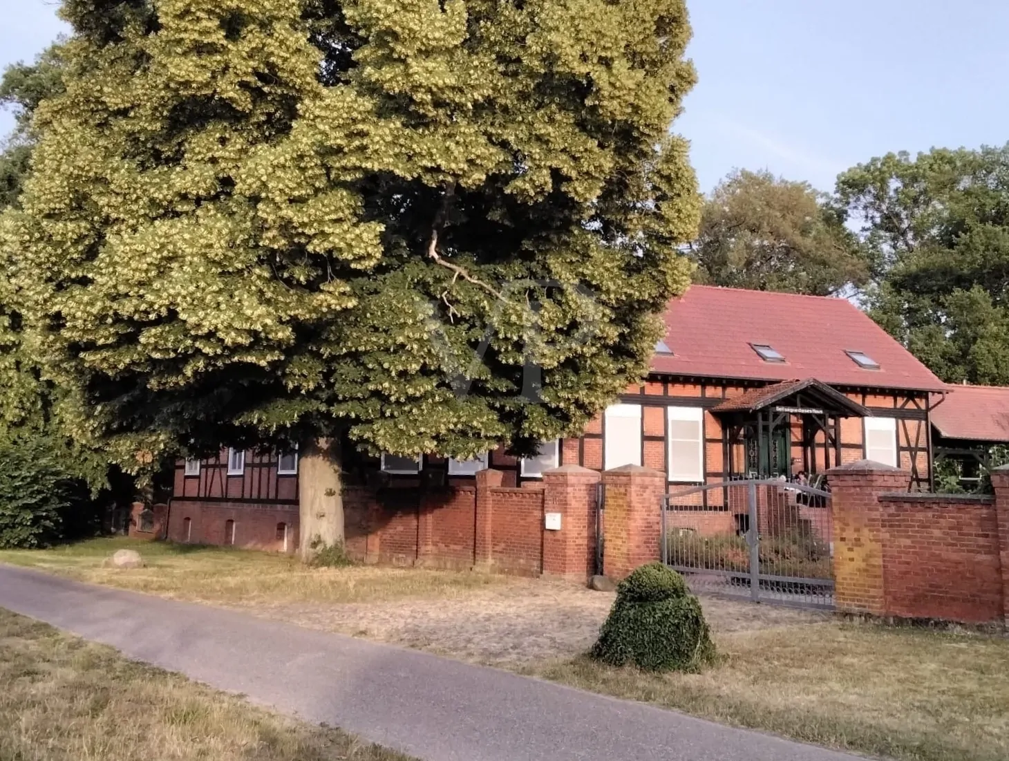 Exklusives Anwesen mit Geschichte und Potenzial zur Miete