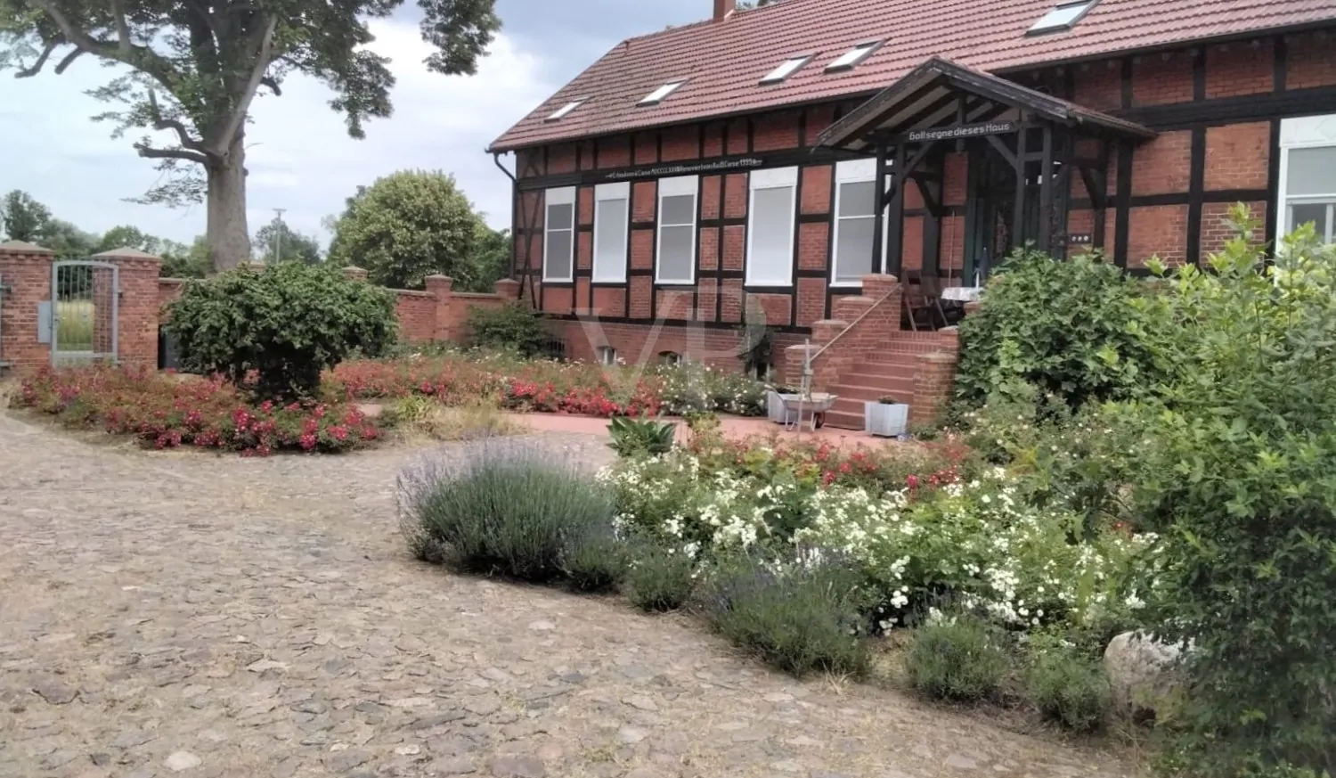 Exklusives Anwesen mit Geschichte und Potenzial zur Miete