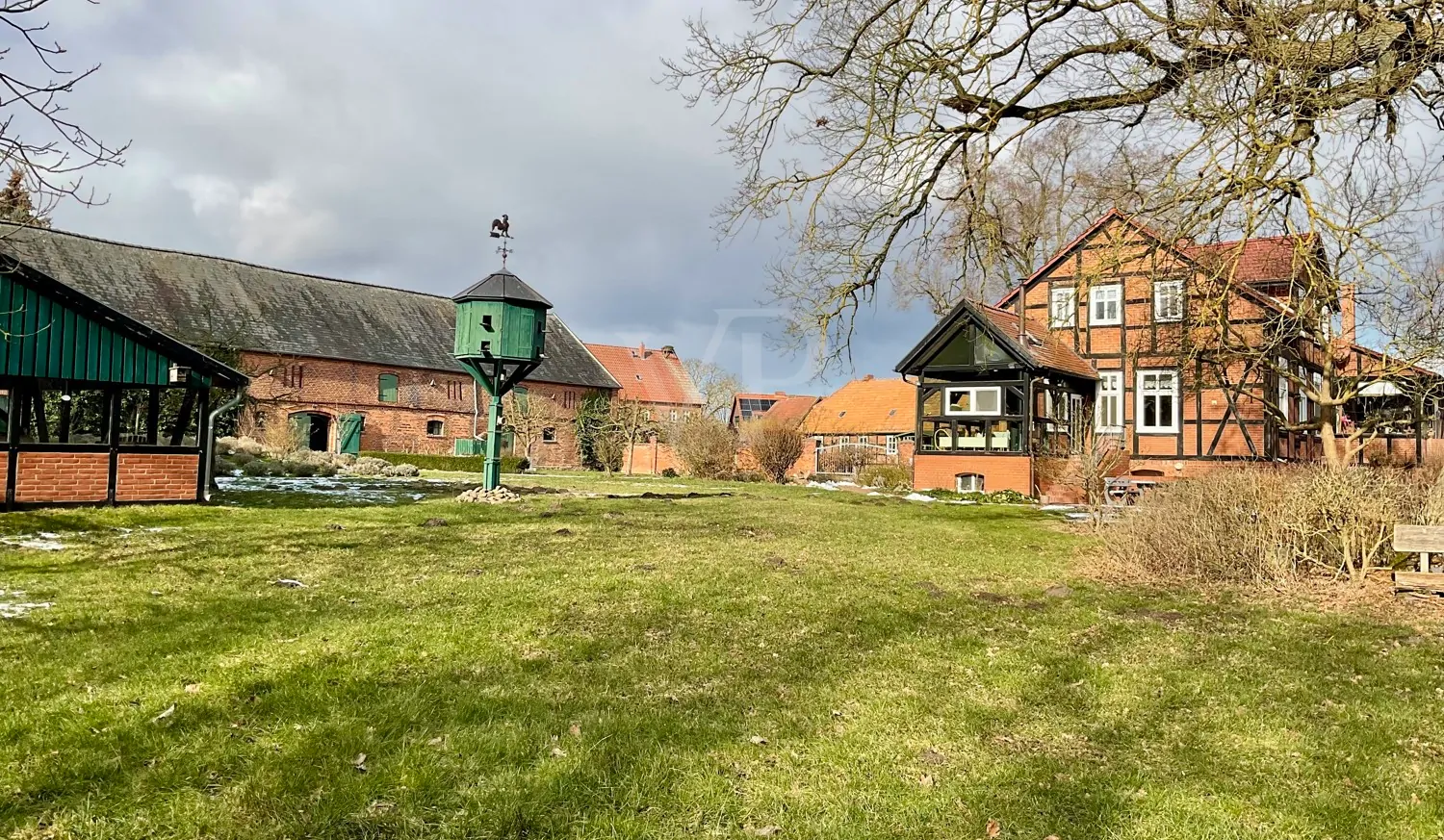 Exklusives Anwesen mit Geschichte und Potenzial zur Miete