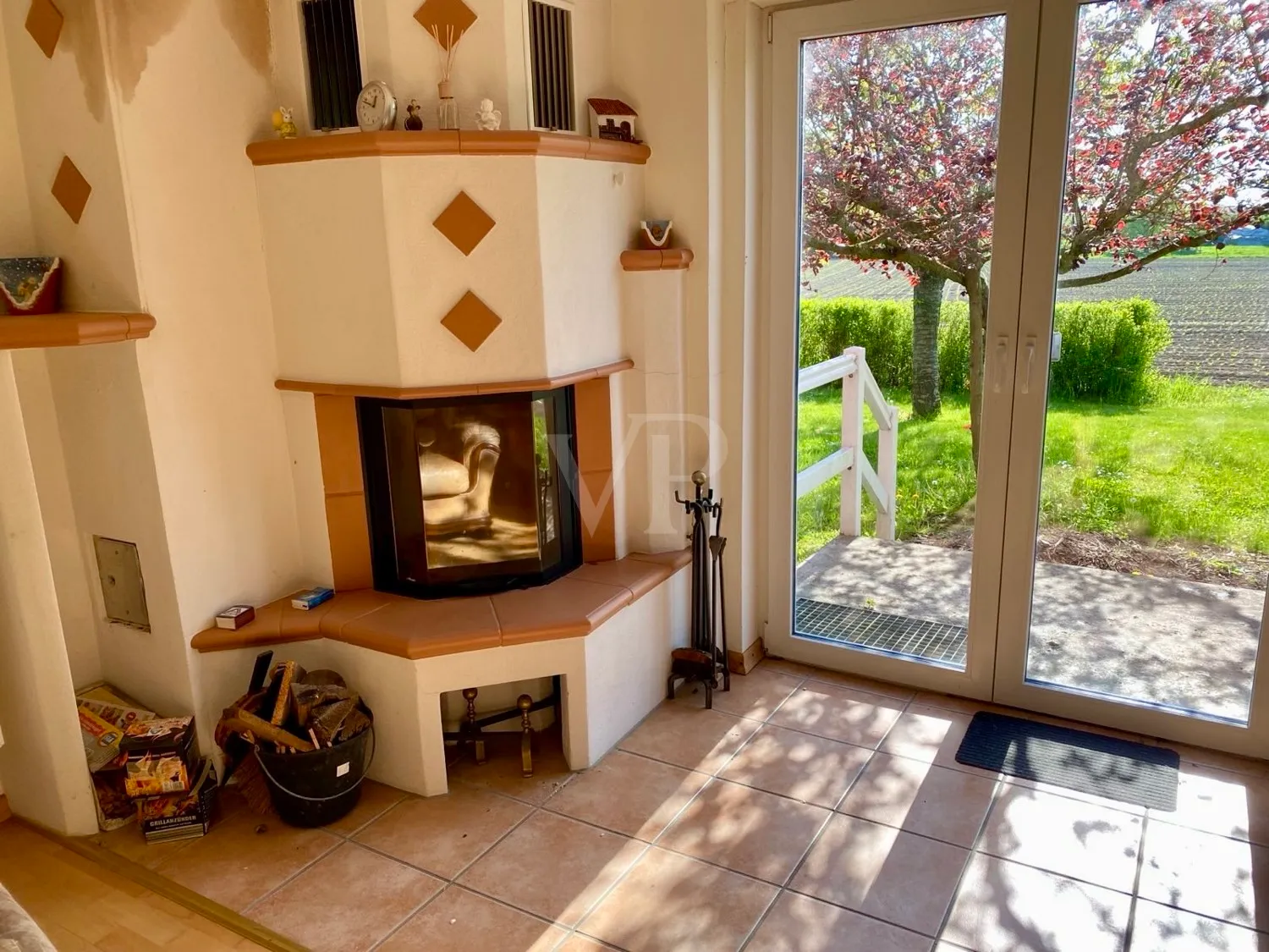 Kamin im Gartenzimmer