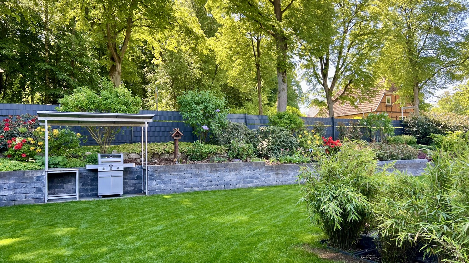 Garten mit Grillecke