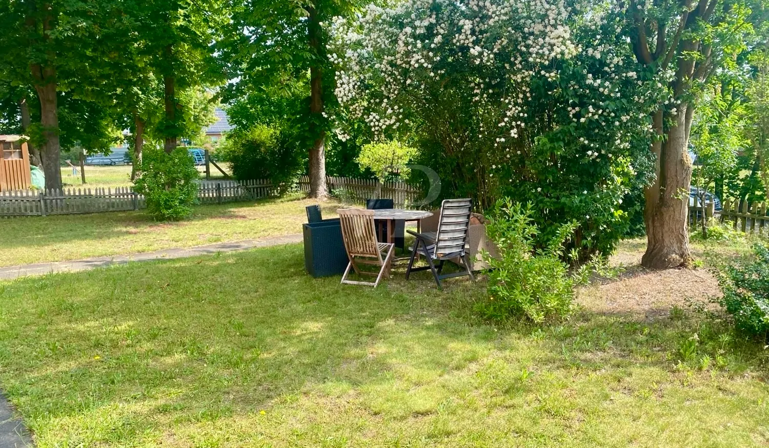 Sitzecke vor dem Haus