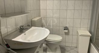von_poll_real_estate_property_25239220_image_8