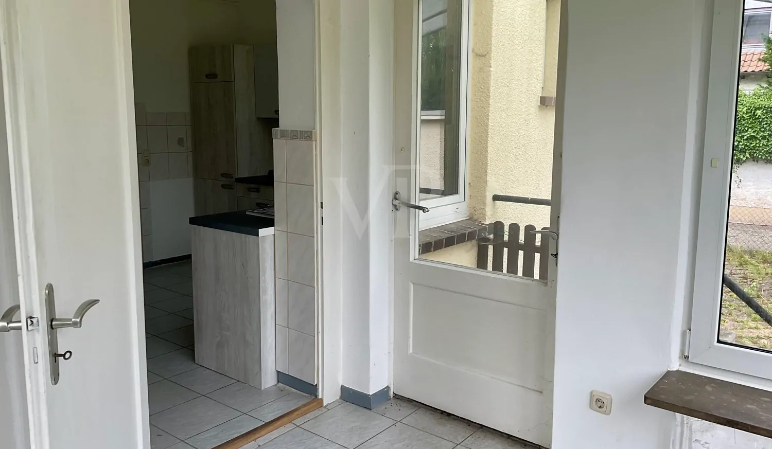 Zugang vom Wintergarten in den Garten