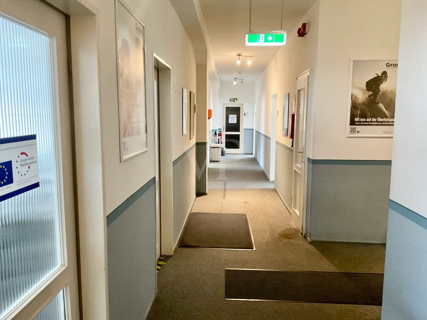 Office floor with underground parking spaces for rent – individual conversion by the landlord possible