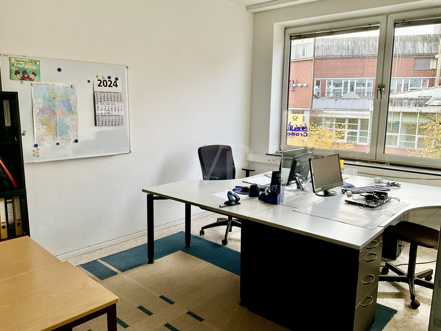 Büroetage mit TG-Stellplätzen zu vermieten – individueller Umbau durch den Vermieter möglich