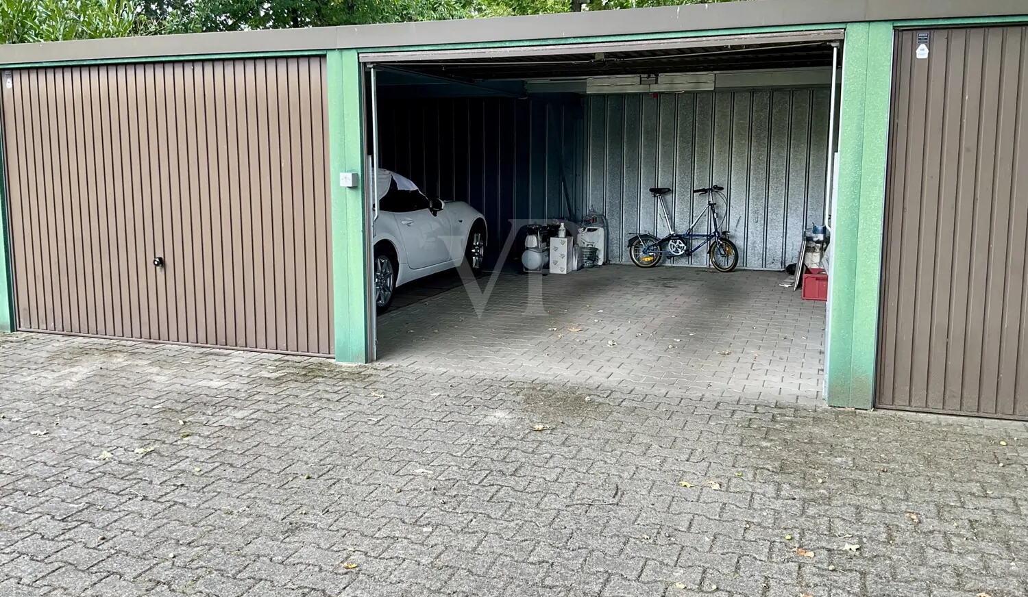 Doppelgarage mit AbstellraumMG_3252