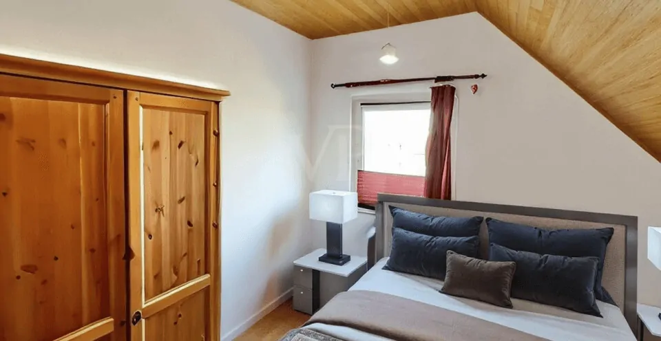Schlafzimmer Wohnung DG (Home Staging)