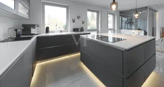 von_poll_real_estate_property_25239207_1_image_2