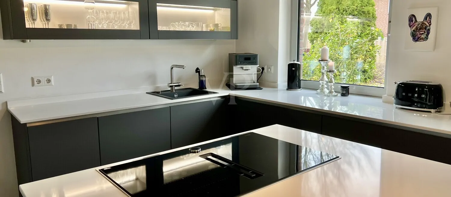 Hochwertige Einbauküche