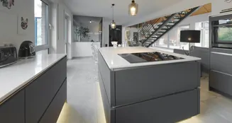 von_poll_real_estate_property_25239207_1_image_1