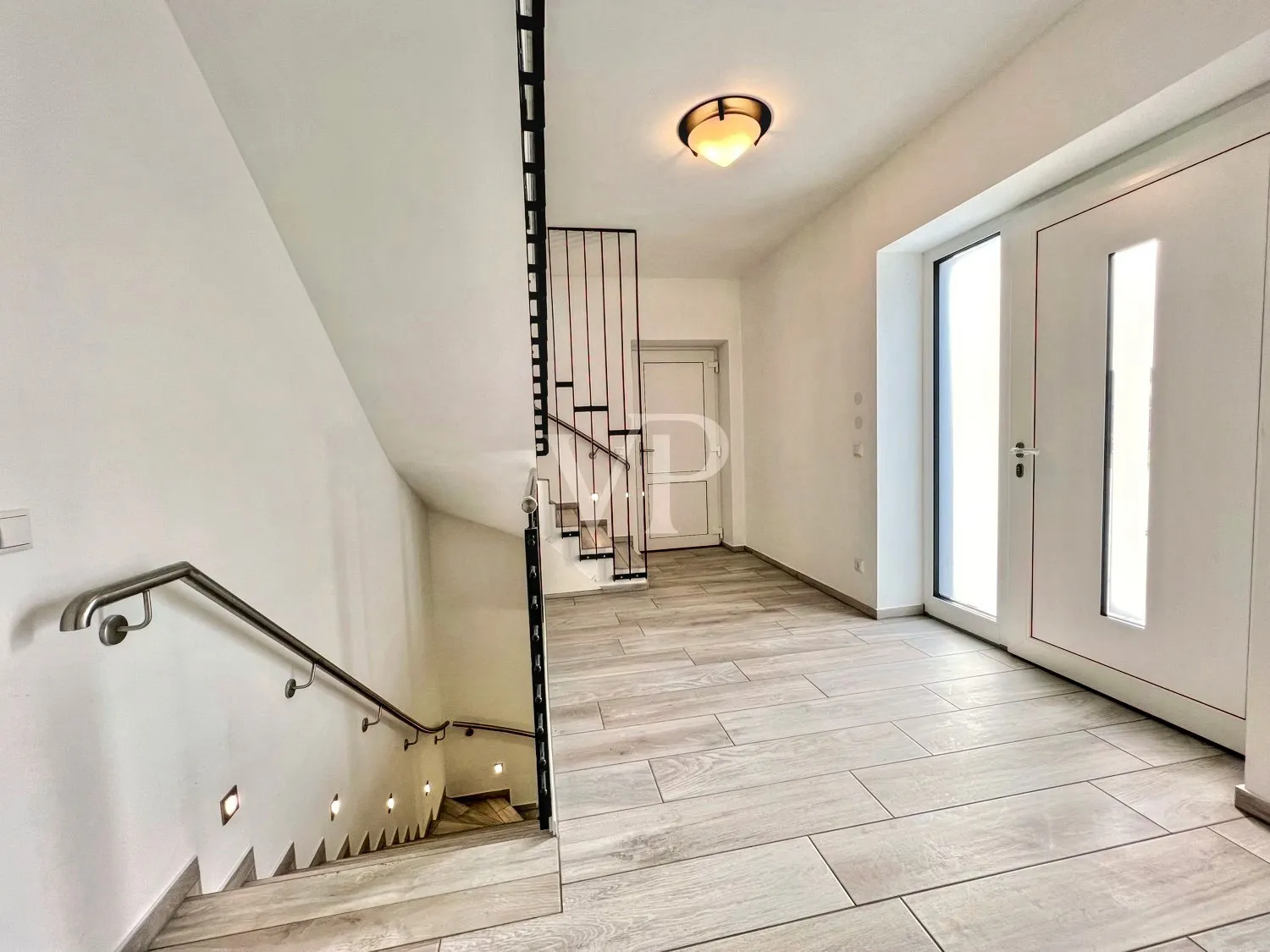 Entrée zur Einliegerwohnung