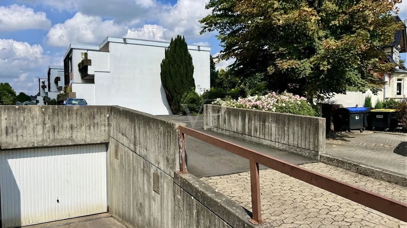 Auffahrt zu den Stellplätzen