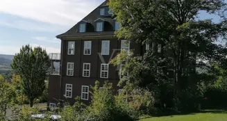 von_poll_real_estate_property_24241013_image_12