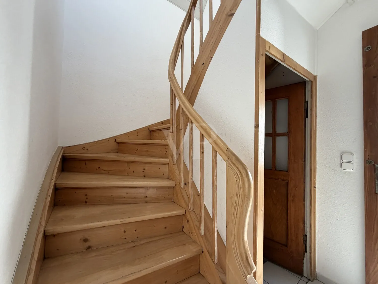 Treppenaufgang Wohnung DG