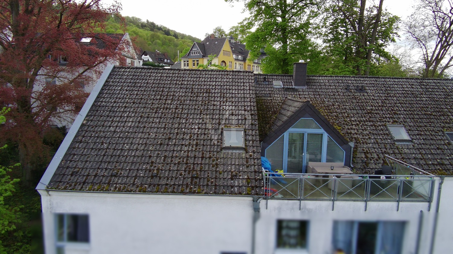 Dachgeschosswohnung mit Ost-Balkon_pix
