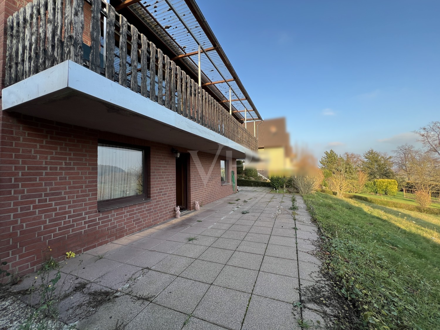 Südost Terrasse und Balkon