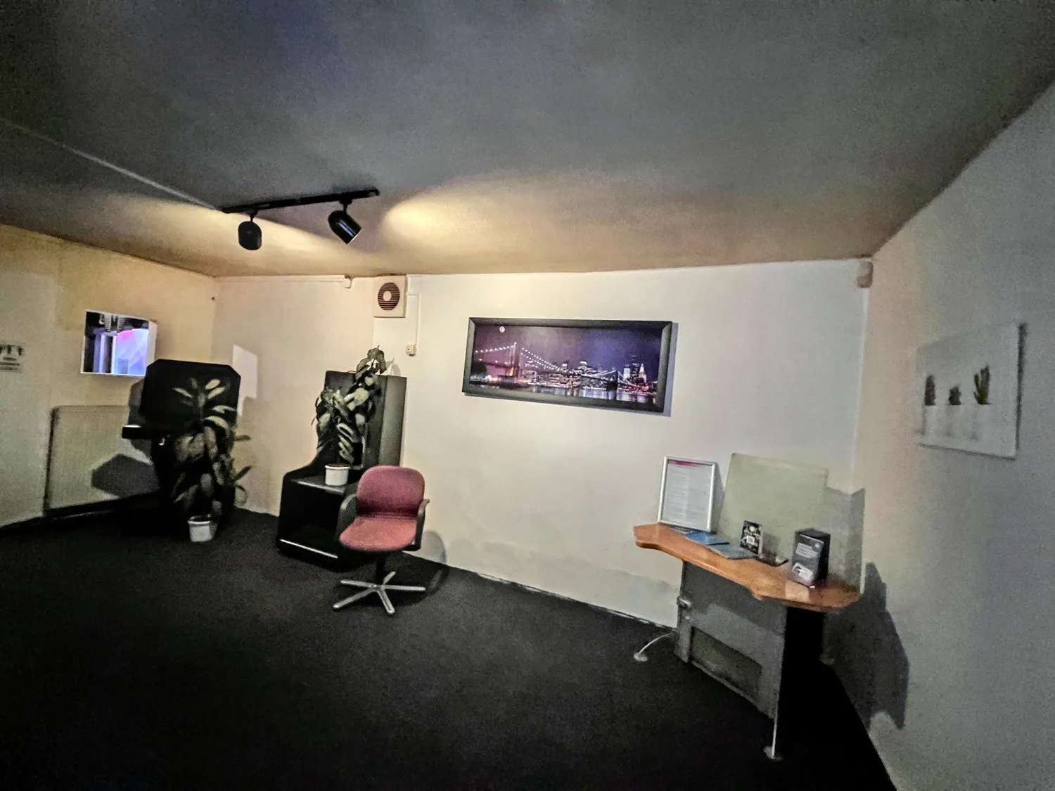 Local comercial con uso versátil en una ubicación céntrica en Aerzen