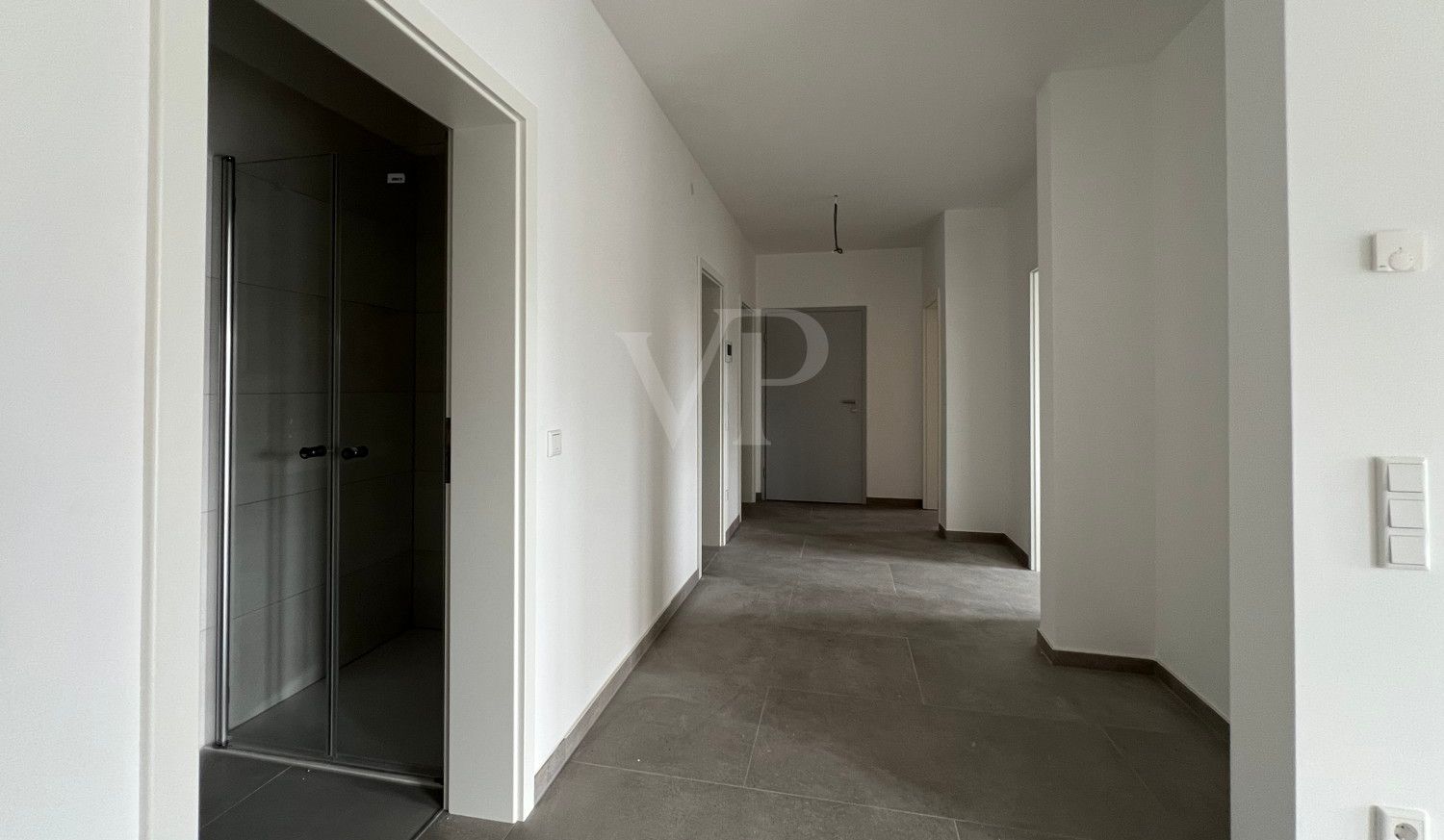 EG-Eigentumswohnung in Neubau 4-Familienhaus im Hamelner Osten