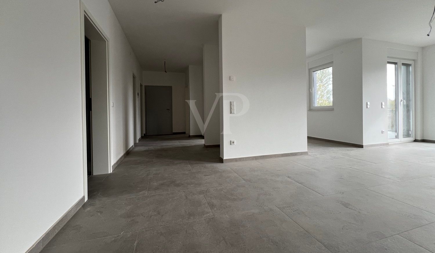EG-Eigentumswohnung in Neubau 4-Familienhaus im Hamelner Osten