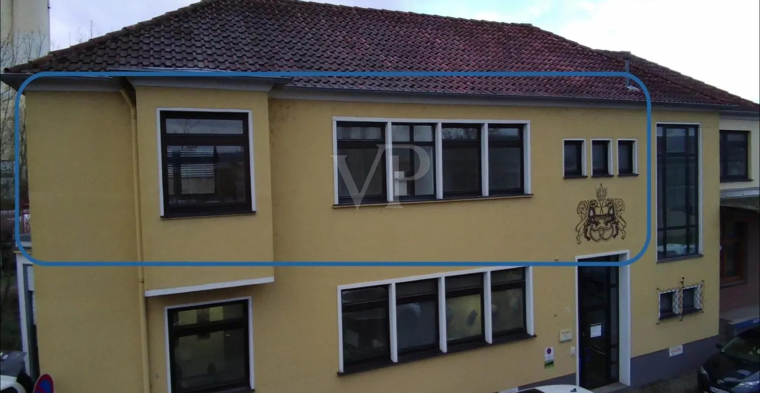 Titel_Vorderseite_der_Büroetage