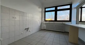 von_poll_real_estate_property_24241028_image_6