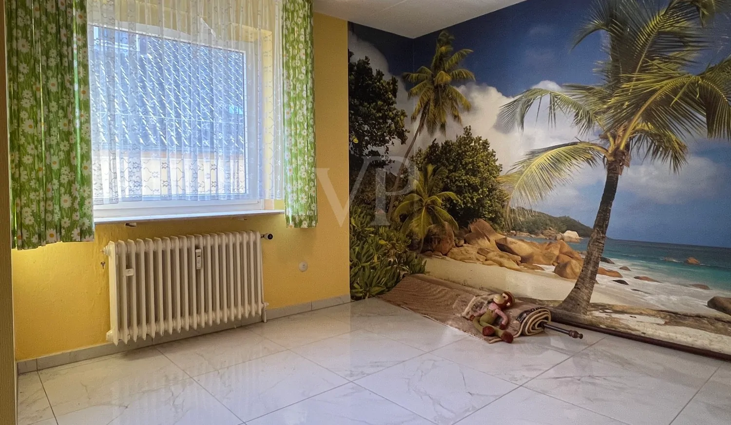 sanierungsbedürftiges, besonderes Architektenhaus mit Einliegerwohnung, in guter Lage zu Hannover