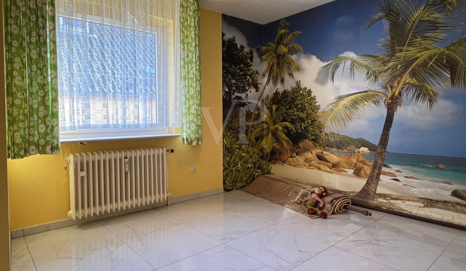 sanierungsbedürftiges, besonderes Architektenhaus mit Einliegerwohnung, in guter Lage zu Hannover