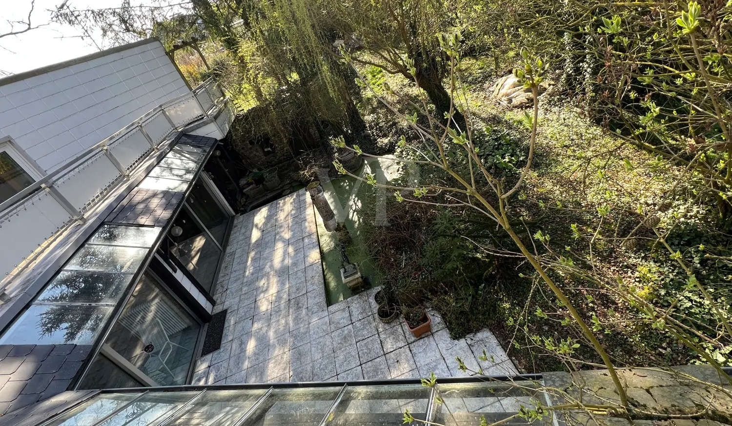 sanierungsbedürftiges, besonderes Architektenhaus mit Einliegerwohnung, in guter Lage zu Hannover