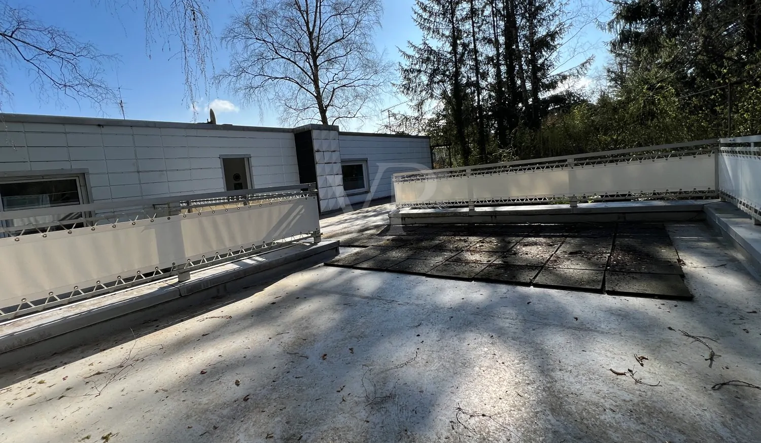 sanierungsbedürftiges, besonderes Architektenhaus mit Einliegerwohnung, in guter Lage zu Hannover