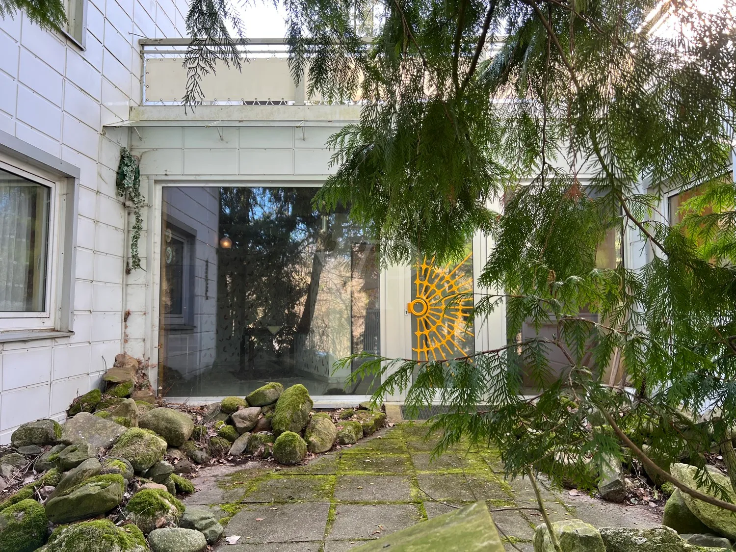 besonderes Architektenhaus mit Einliegerwohnung, sanierungsbedürftig aber in guter Lage zu Hannover