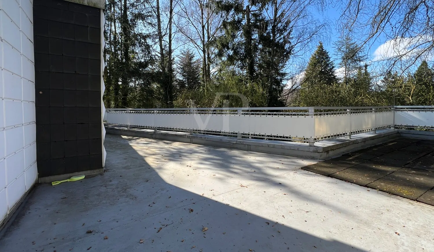 sanierungsbedürftiges, besonderes Architektenhaus mit Einliegerwohnung, in guter Lage zu Hannover